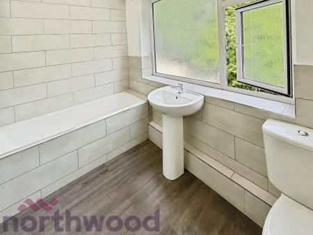 2 bedroom Terraced House to let in Ellen Street, Bewsey, WA5