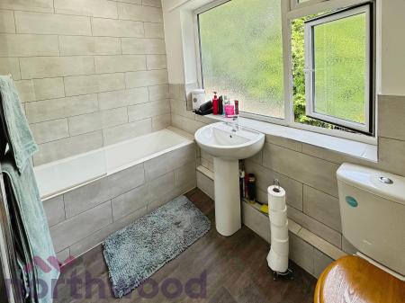 2 bedroom Terraced House to let in Ellen Street, Bewsey, WA5