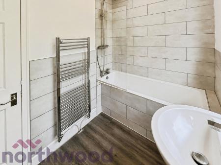 2 bedroom Terraced House to let in Ellen Street, Bewsey, WA5