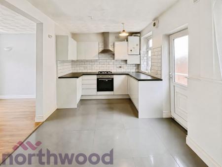 2 bedroom Terraced House to let in Ellen Street, Bewsey, WA5