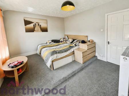 2 bedroom Terraced House to let in Ellen Street, Bewsey, WA5