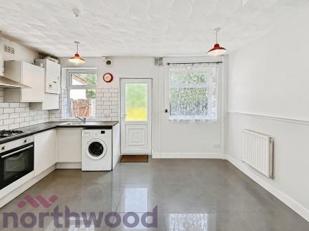 2 bedroom Terraced House to let in Ellen Street, Bewsey, WA5