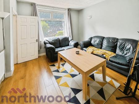 2 bedroom Terraced House to let in Ellen Street, Bewsey, WA5
