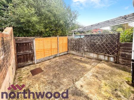 2 bedroom Terraced House to let in Juddfield, St Helens, WA11