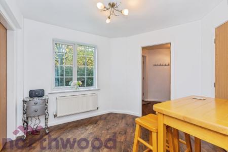 1 bedroom House share to let in Firth Boulevard, Warrington, WA2