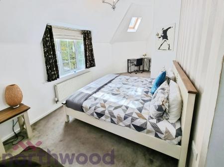 1 bedroom House share to let in Firth Boulevard, Warrington, WA2