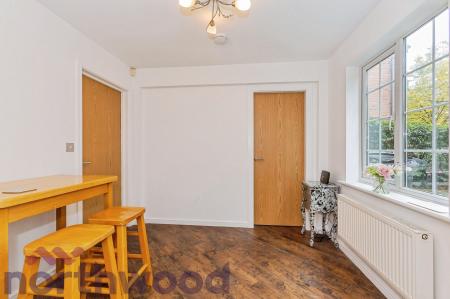 1 bedroom House share to let in Firth Boulevard, Warrington, WA2