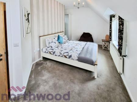 1 bedroom House share to let in Firth Boulevard, Warrington, WA2