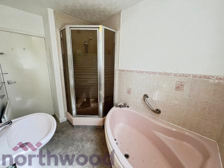 2 bedroom Bungalow to let in Wheatfield Rd, Widnes, WA8