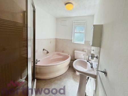 2 bedroom Bungalow to let in Wheatfield Rd, Widnes, WA8