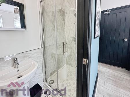1 bedroom House of Multiple Occupation to let in Padgate Lane, Warrington, WA1