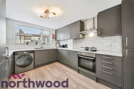 1 bedroom House of Multiple Occupation to let in Padgate Lane, Warrington, WA1