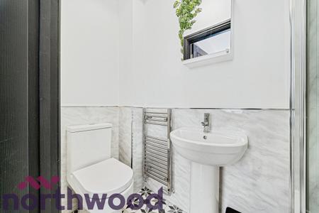 1 bedroom House of Multiple Occupation to let in Padgate Lane, Warrington, WA1