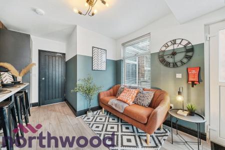 1 bedroom House of Multiple Occupation to let in Padgate Lane, Warrington, WA1