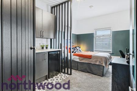 1 bedroom House of Multiple Occupation to let in Padgate Lane, Warrington, WA1