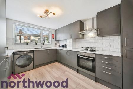 1 bedroom House of Multiple Occupation to let in Padgate Lane, Warrington, WA1