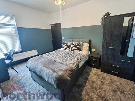 1 bedroom House of Multiple Occupation to let in Padgate Lane, Warrington, WA1