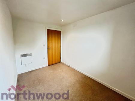 2 bedroom Flat to let in Central Way, Warrington, Warrington, WA2
