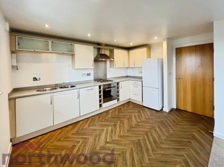 2 bedroom Flat to let in Central Way, Warrington, Warrington, WA2
