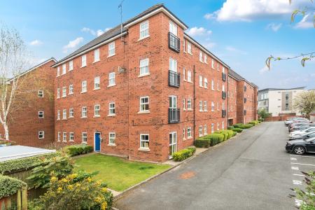 2 bedroom Flat to let in Holywell Drive, Warrington, WA1