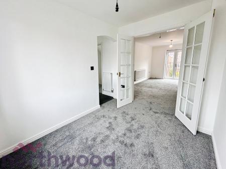 3 bedroom Semi-detached house to let in Ludlow Close, Warrington, Padgate, WA1