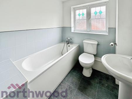 3 bedroom Semi-detached house to let in Ludlow Close, Warrington, Padgate, WA1