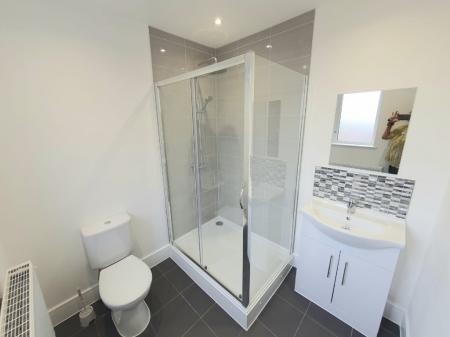 1 bedroom House share to let in Elaine Street, Warrington, WA1
