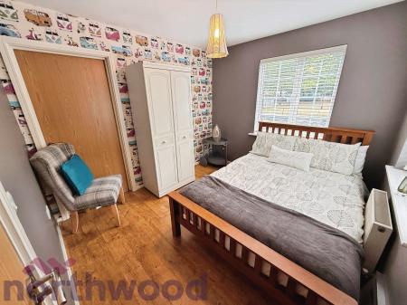 1 bedroom House share to let in Firth Boulevard, Warrington, WA2