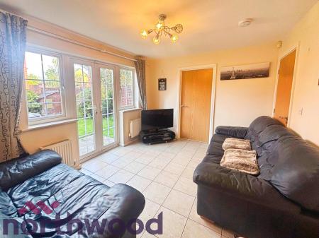 1 bedroom House share to let in Firth Boulevard, Warrington, WA2