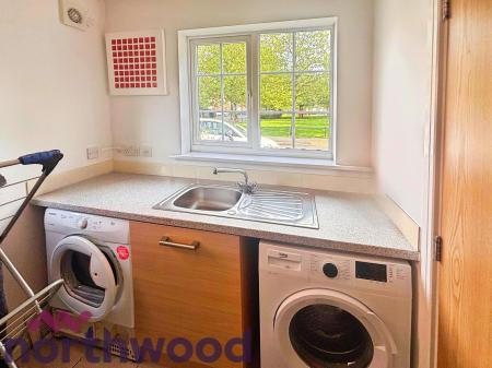 1 bedroom House share to let in Firth Boulevard, Warrington, WA2
