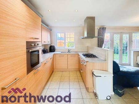 1 bedroom House share to let in Firth Boulevard, Warrington, WA2