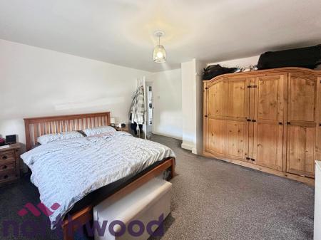 3 bedroom Semi-detached house for sale in Maple Avenue, Runcorn, WA7