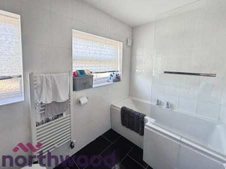 3 bedroom Semi-detached house for sale in Maple Avenue, Runcorn, WA7