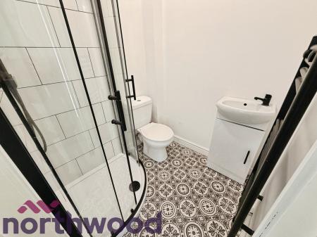 1 bedroom House of Multiple Occupation to let in Crosfield Street, Warrington, WA1