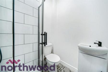 1 bedroom Flat to let in Crosfield Street, Warrington, WA1
