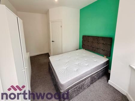 1 bedroom House of Multiple Occupation to let in Crosfield Street, Warrington, WA1