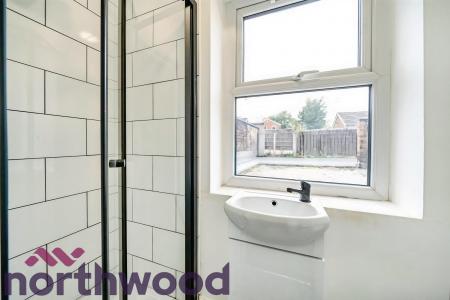 1 bedroom Flat to let in Crosfield Street, Warrington, WA1