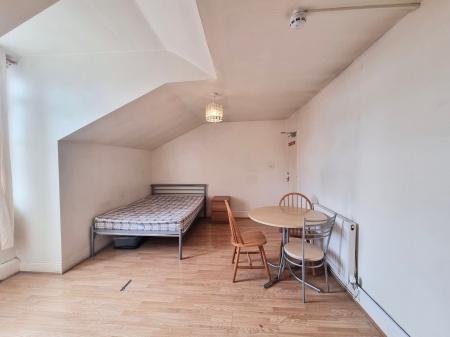 1 bedroom Flat to let in Hanover Street, Warrington, WA1