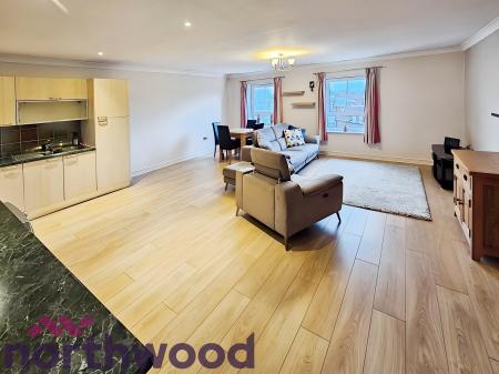 2 bedroom Flat for sale in Palmyra Square, Warrington, WA1