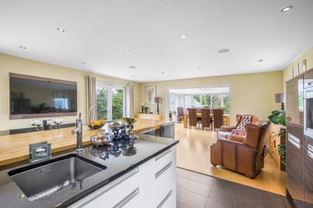 5 bedroom Detached house for sale in Edge Hill, Darras Hall, Ponteland, NE20