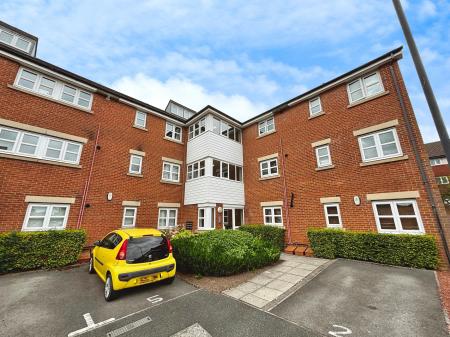 2 bedroom Flat for sale in Hawks Edge, West Moor, Newcastle upon Tyne, NE12