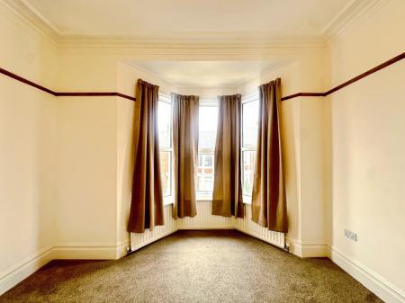 3 bedroom Flat for sale in Cartington Terrace, Heaton, Newcastle upon Tyne, NE6