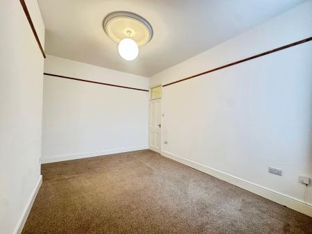 3 bedroom Flat for sale in Cartington Terrace, Heaton, Newcastle upon Tyne, NE6