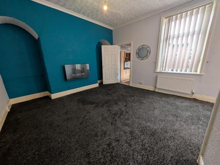 2 bedroom Flat to let in Harold Street, Jarrow, NE32