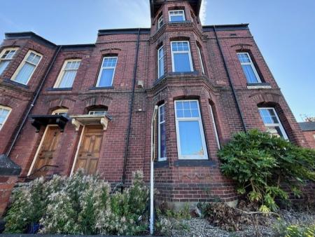 8 bedroom End of terrace house to let in Burn Park Road, Sunderland, SR2