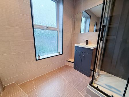 8 bedroom Terraced House to let in St Bedes Terrace, Sunderland, SR2