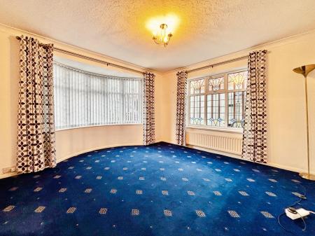 2 bedroom Semi-detached bungalow for sale in Benton Road, Benton, Newcastle upon Tyne, NE7