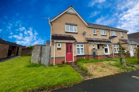 2 bedroom Semi-detached house to let in Chesters Avenue, Longbenton, NE12