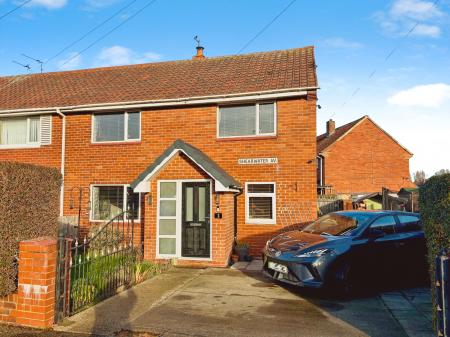 3 bedroom End of terrace house for sale in Shearwater Avenue, Newcastle upon Tyne, NE12