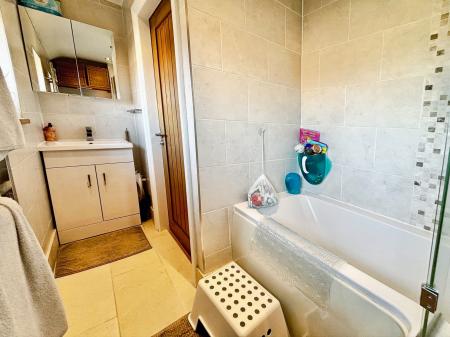 3 bedroom End of terrace house for sale in Shearwater Avenue, Newcastle upon Tyne, NE12